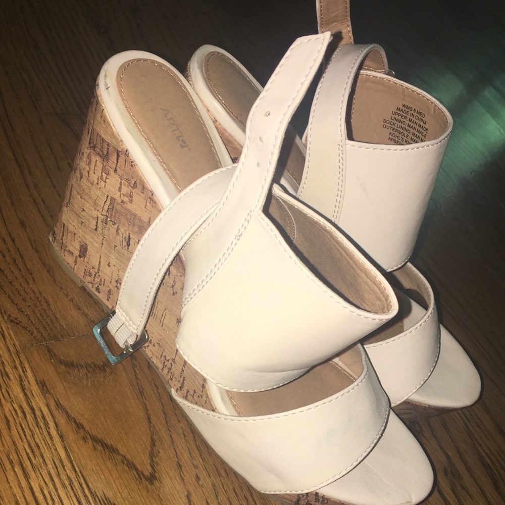 White wedges